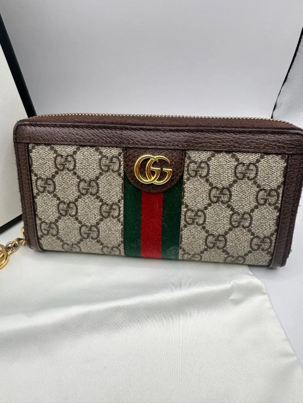 Authentic Gucci Ophelia Wallet Zip Around Web Stripe W Box and Dust Bag